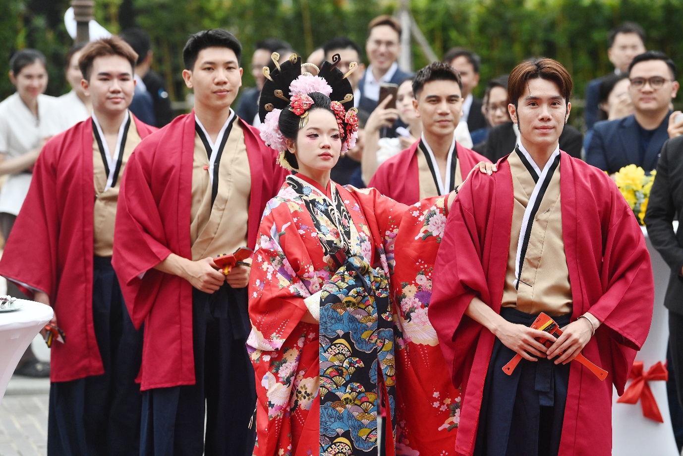 quang ninh: nang tam du lich nghi duong len gia tri toan cau - 2