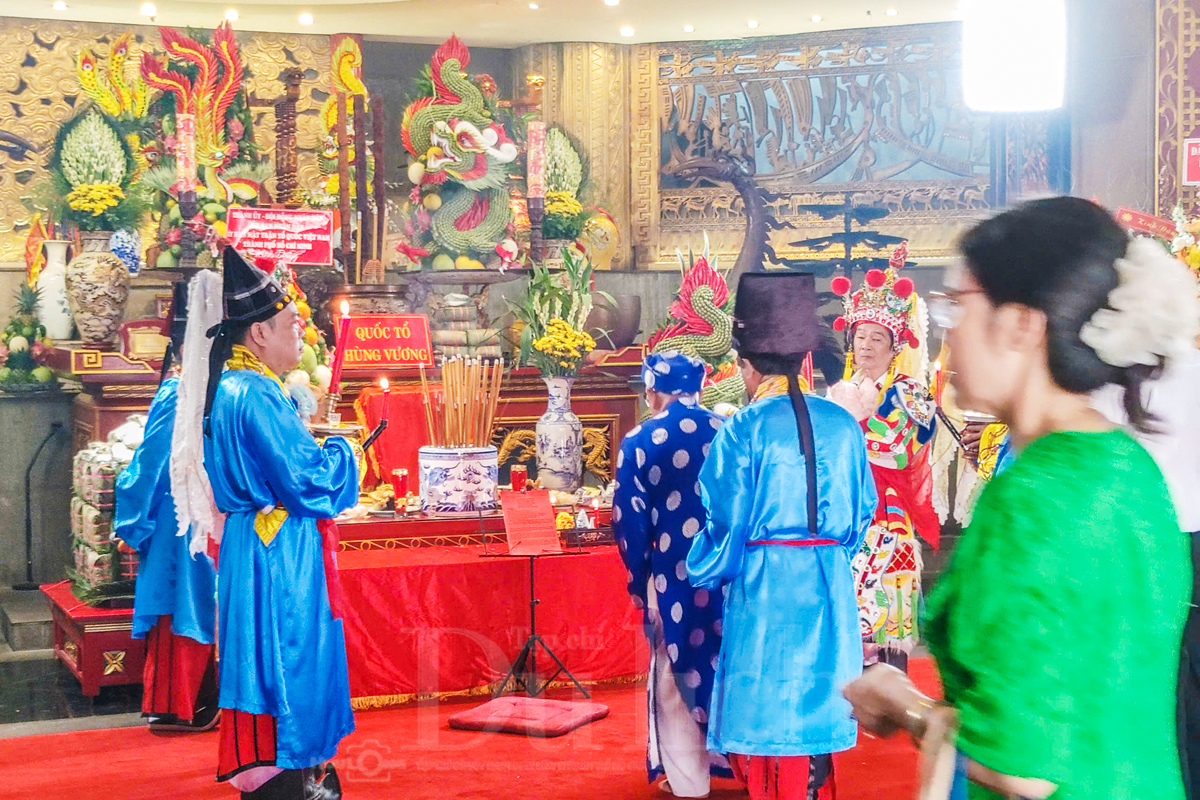 Dù ai đi ngược về xuôi, nhớ ngày Giỗ Tổ mùng Mười tháng Ba - 5