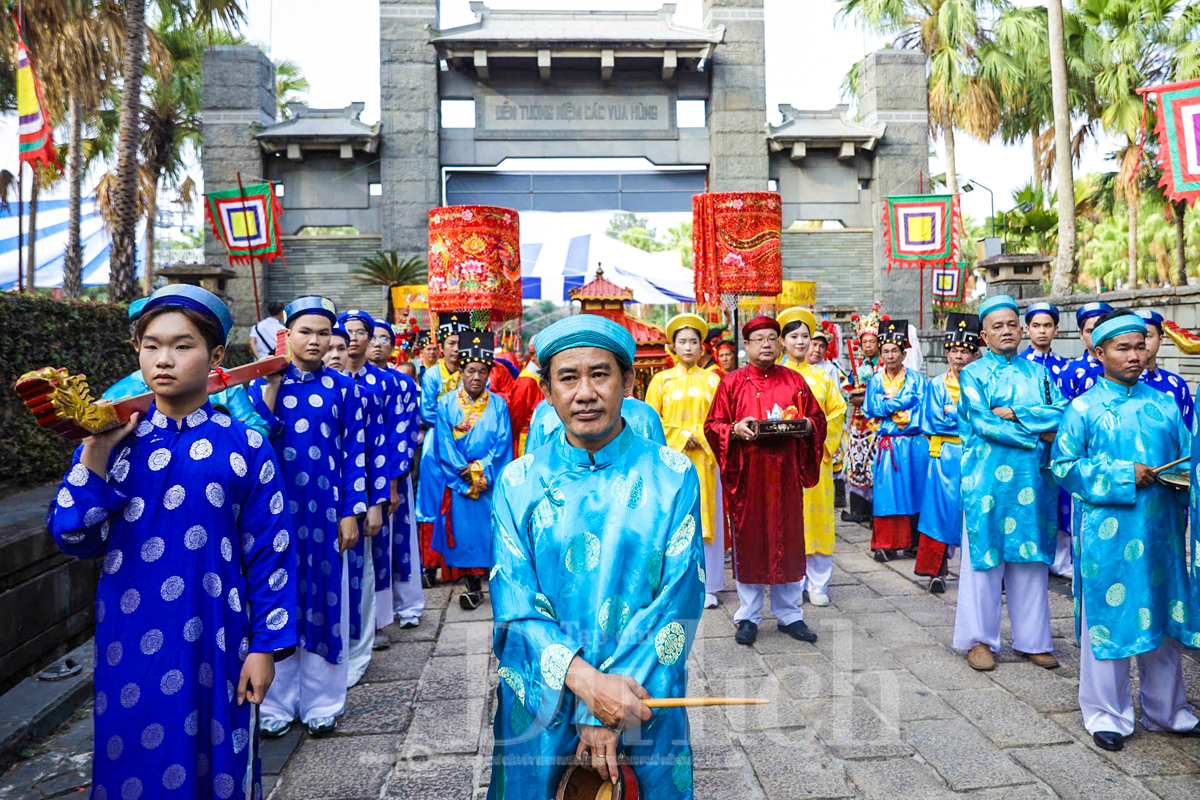 Dù ai đi ngược về xuôi, nhớ ngày Giỗ Tổ mùng Mười tháng Ba - 2