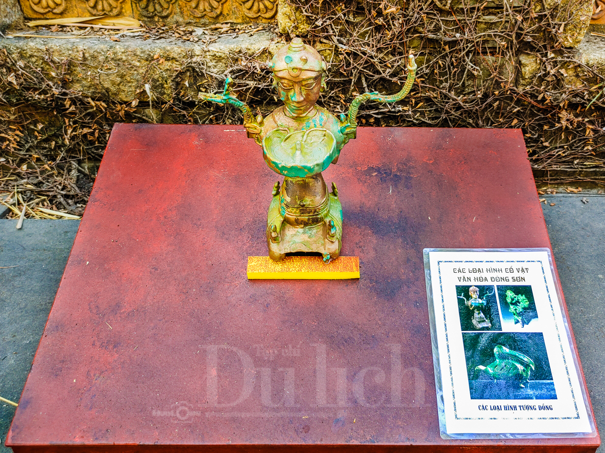 Độc đáo bộ sưu tập cổ vật lộ thiên đánh thức hồn cốt nghìn năm giữa lòng thành phố - 5