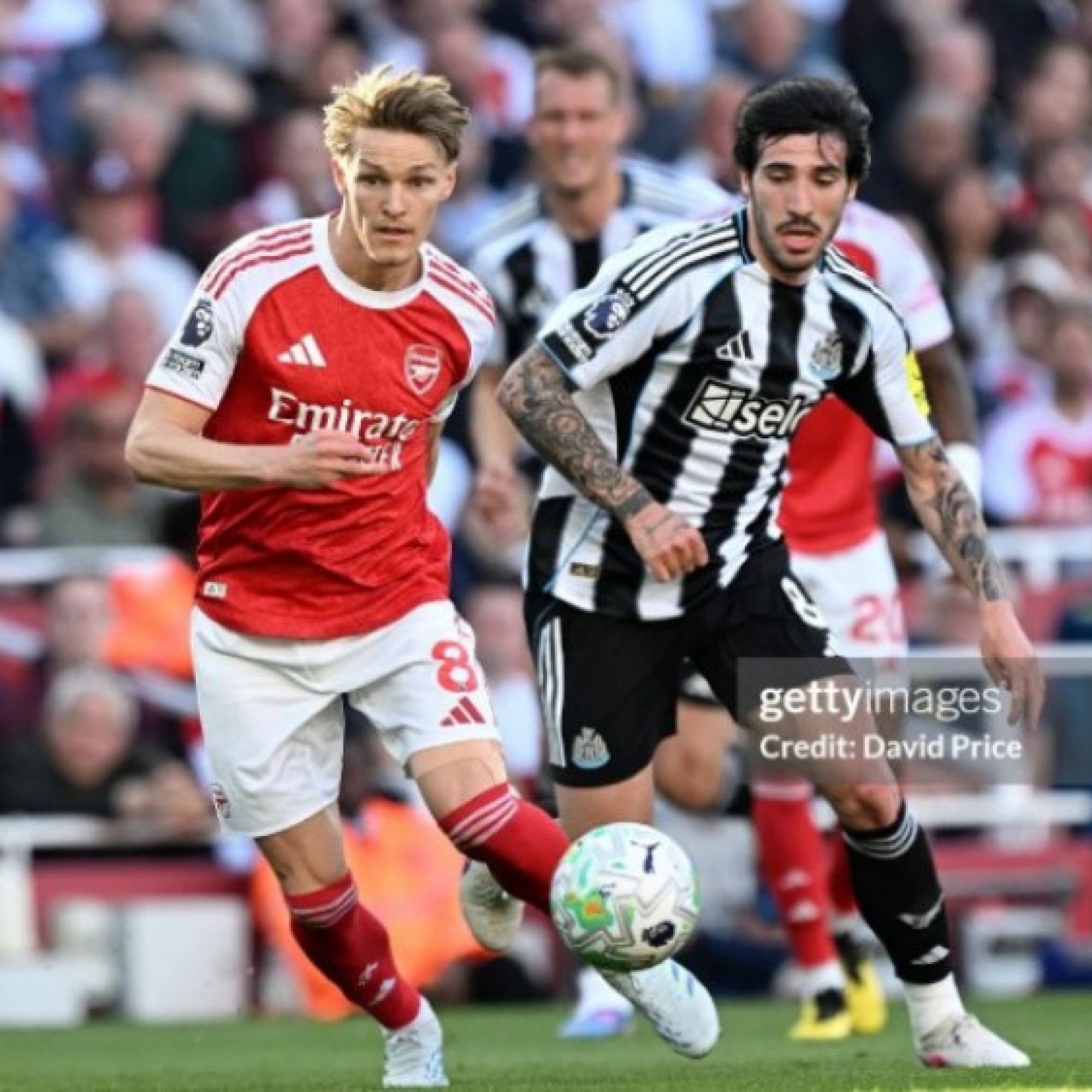  - Video bóng đá Arsenal - Newcastle: Siêu phẩm mở tỉ số (Ngoại hạng Anh)