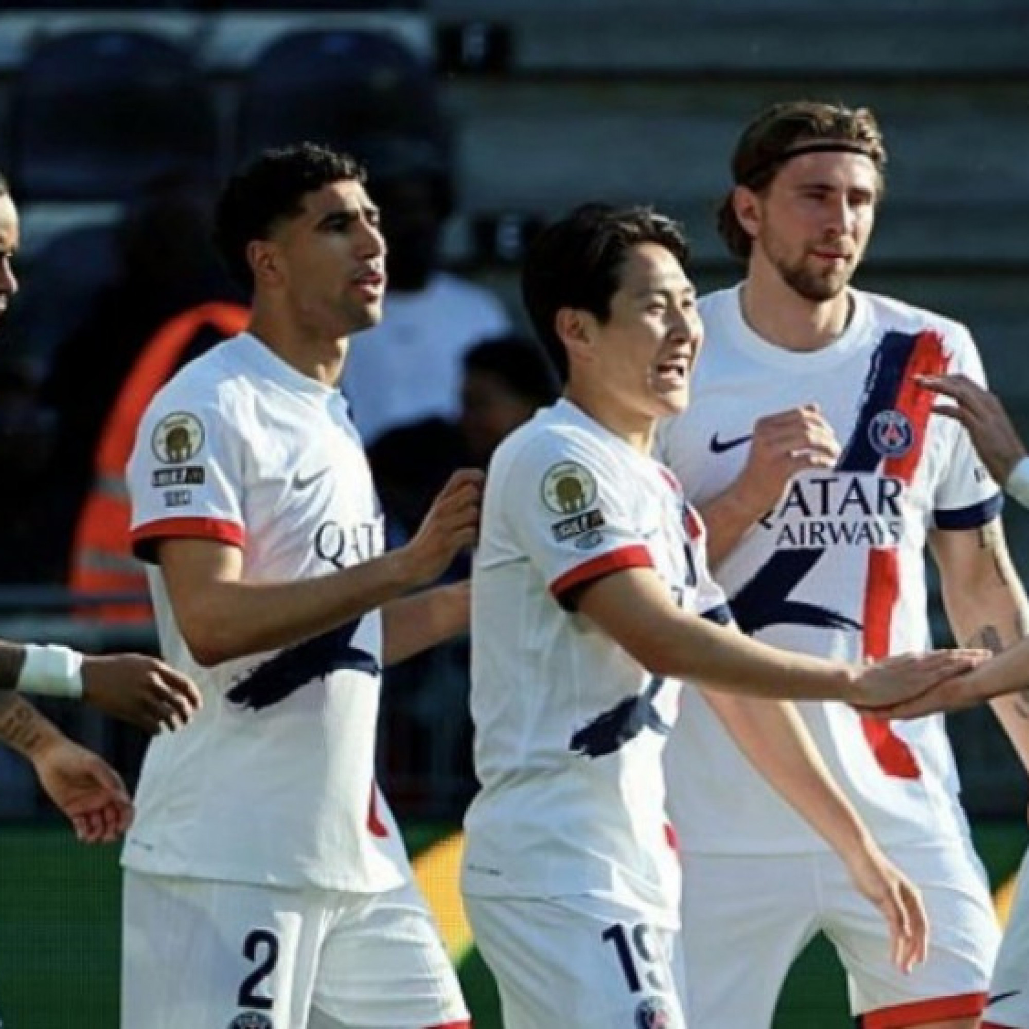  - Video bóng đá Angers - PSG: 3 bàn và thẻ đỏ, tiến gần ngôi vương (Ligue 1)