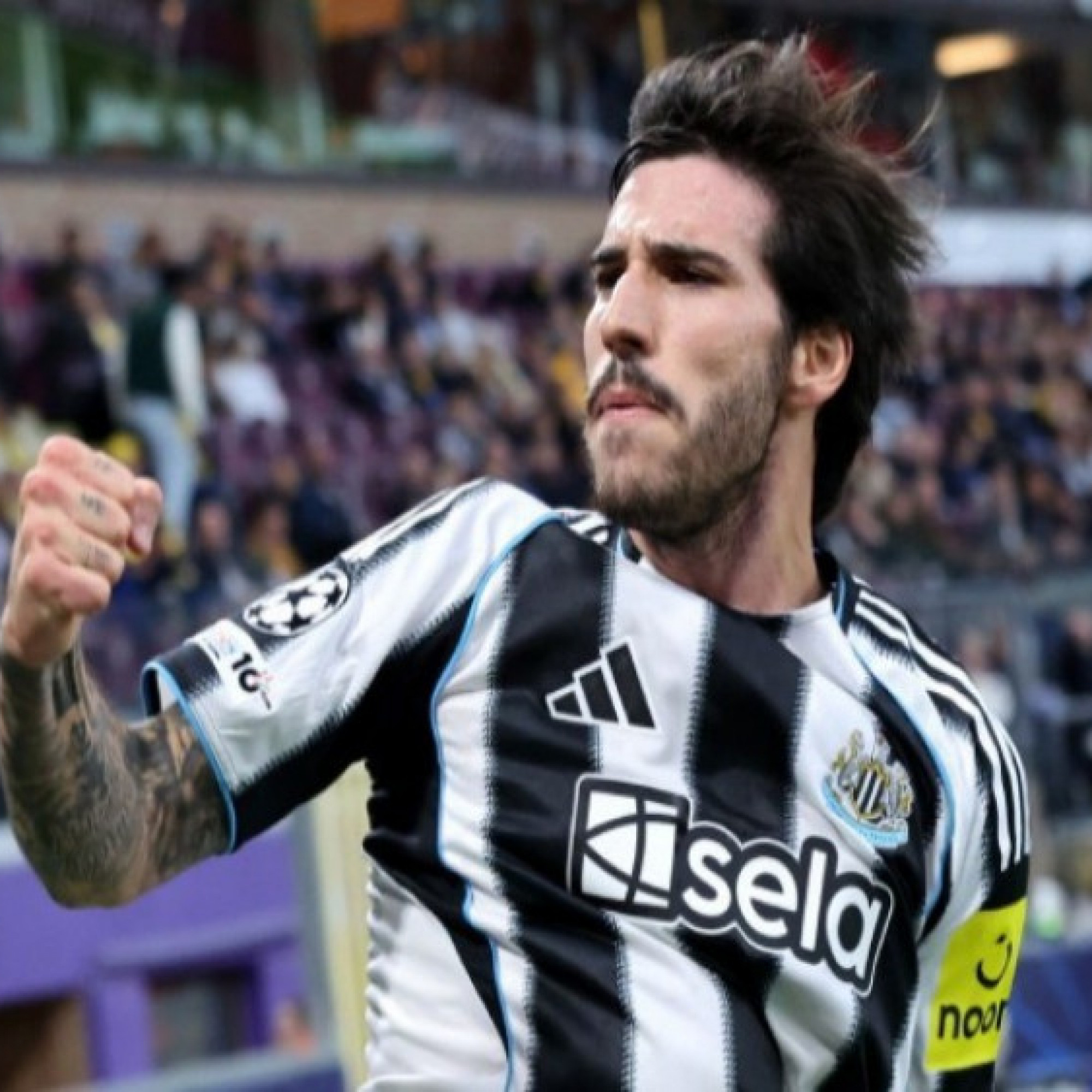  - Tin mới nhất bóng đá sáng 26/4: Tonali muốn rời Anh, ưu tiên trở lại Serie A