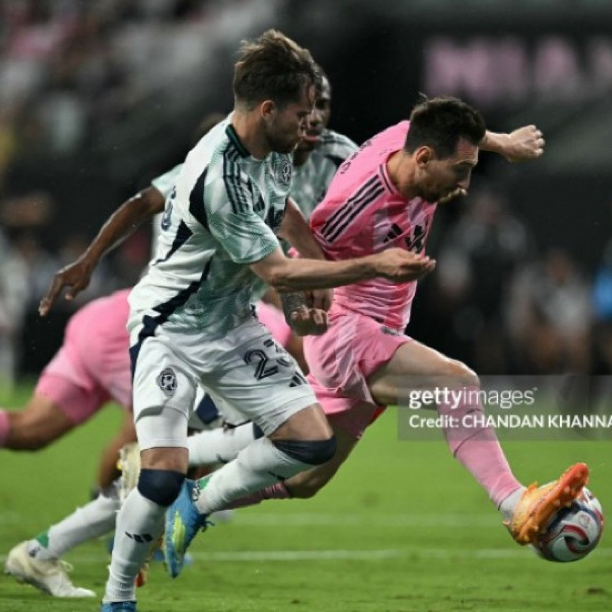  - Video bóng đá Inter Miami - New England Revolution: Messi khốn khó, đua ngôi đầu căng thẳng (MLS)