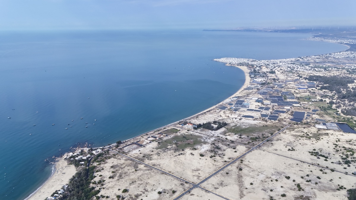 ky nghi le: cam trai o mien bien hoang so voi cat vang, hang duong ri rao - 1