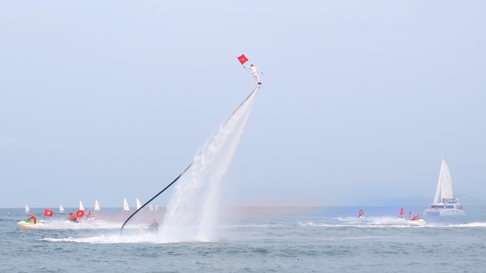 Các địa phương tung chương trình đặc sắc đón khách nhân dịp lễ lớn - 1