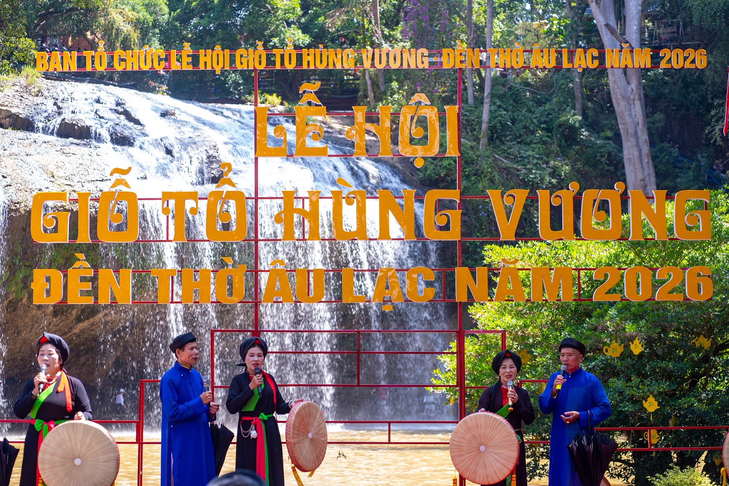 Đông đảo du khách đến dự Lễ Giỗ Tổ Hùng Vương tại Lâm Đồng - 3