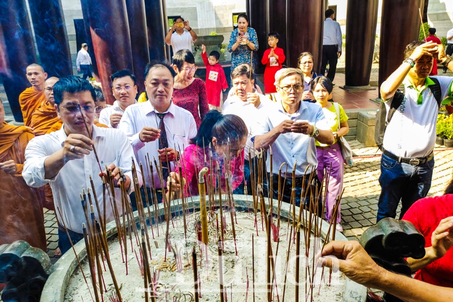 Dù ai đi ngược về xuôi, nhớ ngày Giỗ Tổ mùng Mười tháng Ba - 7