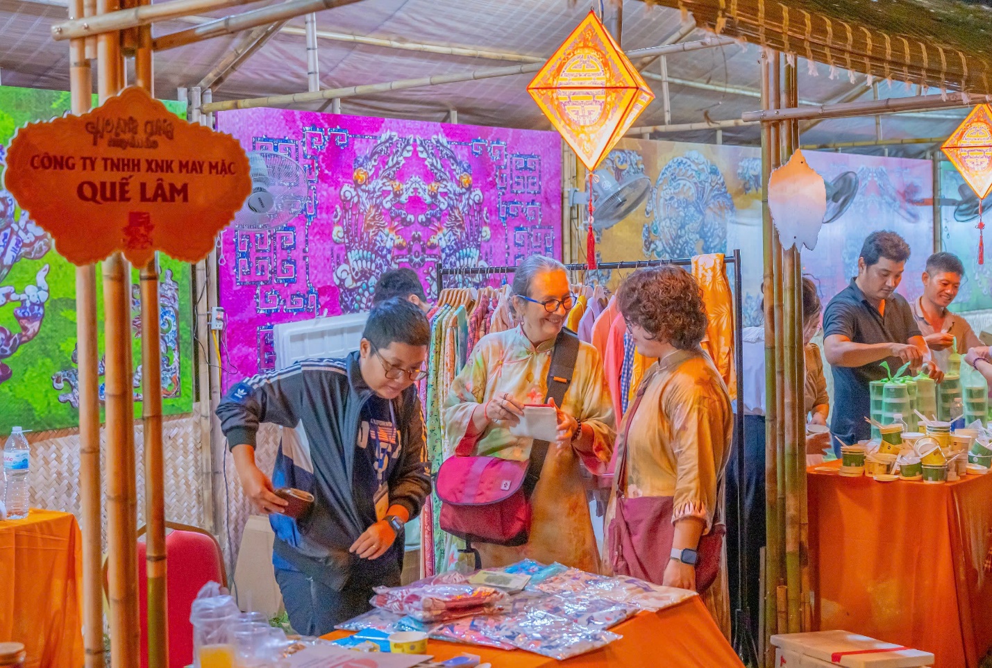 Vào Đại nội Huế xem ‘Hoàng cung Huyền ảo’ - 15