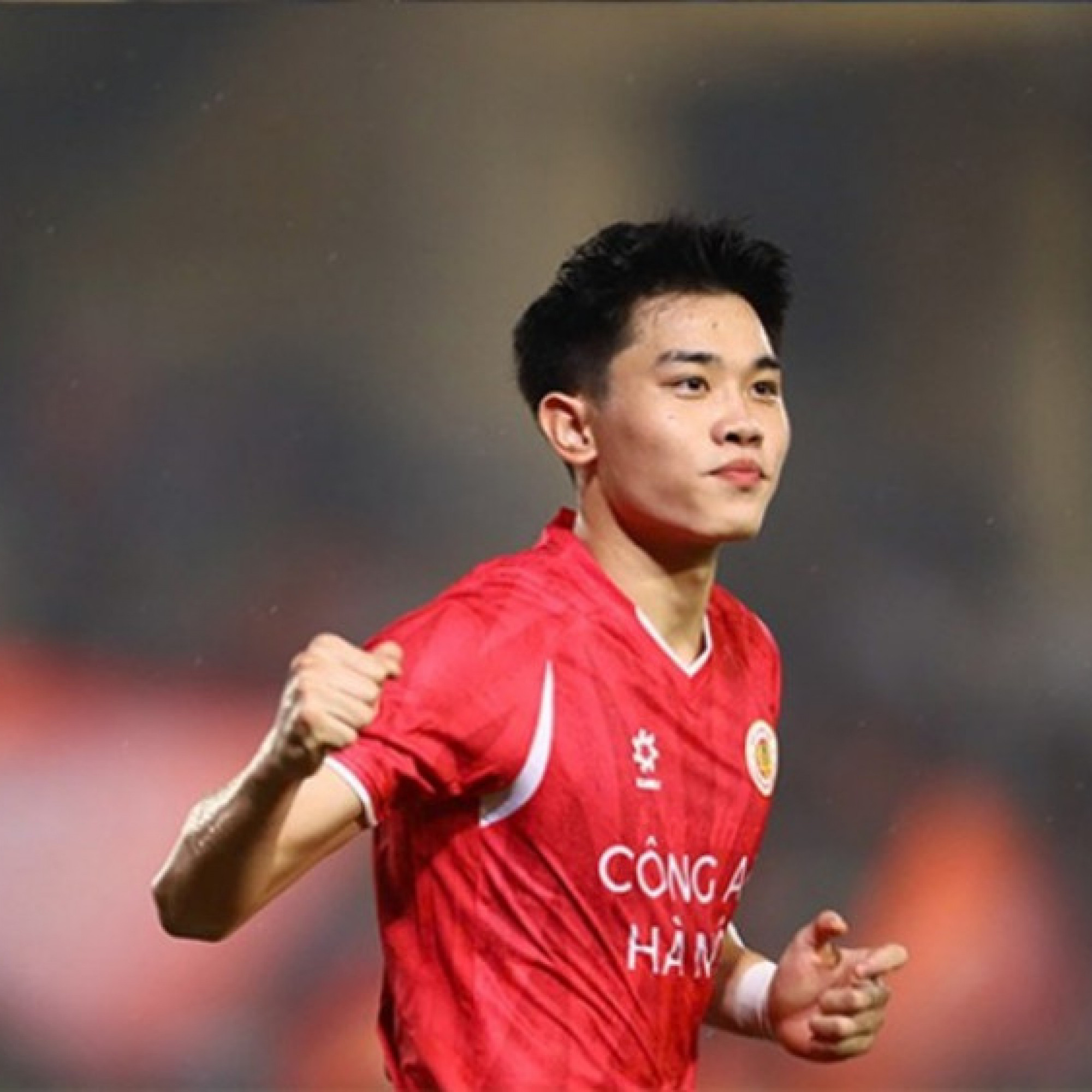  - Đình Bắc ghi hat-trick ở V-League: "Sô diễn" đỉnh cao của người hùng U23 châu Á