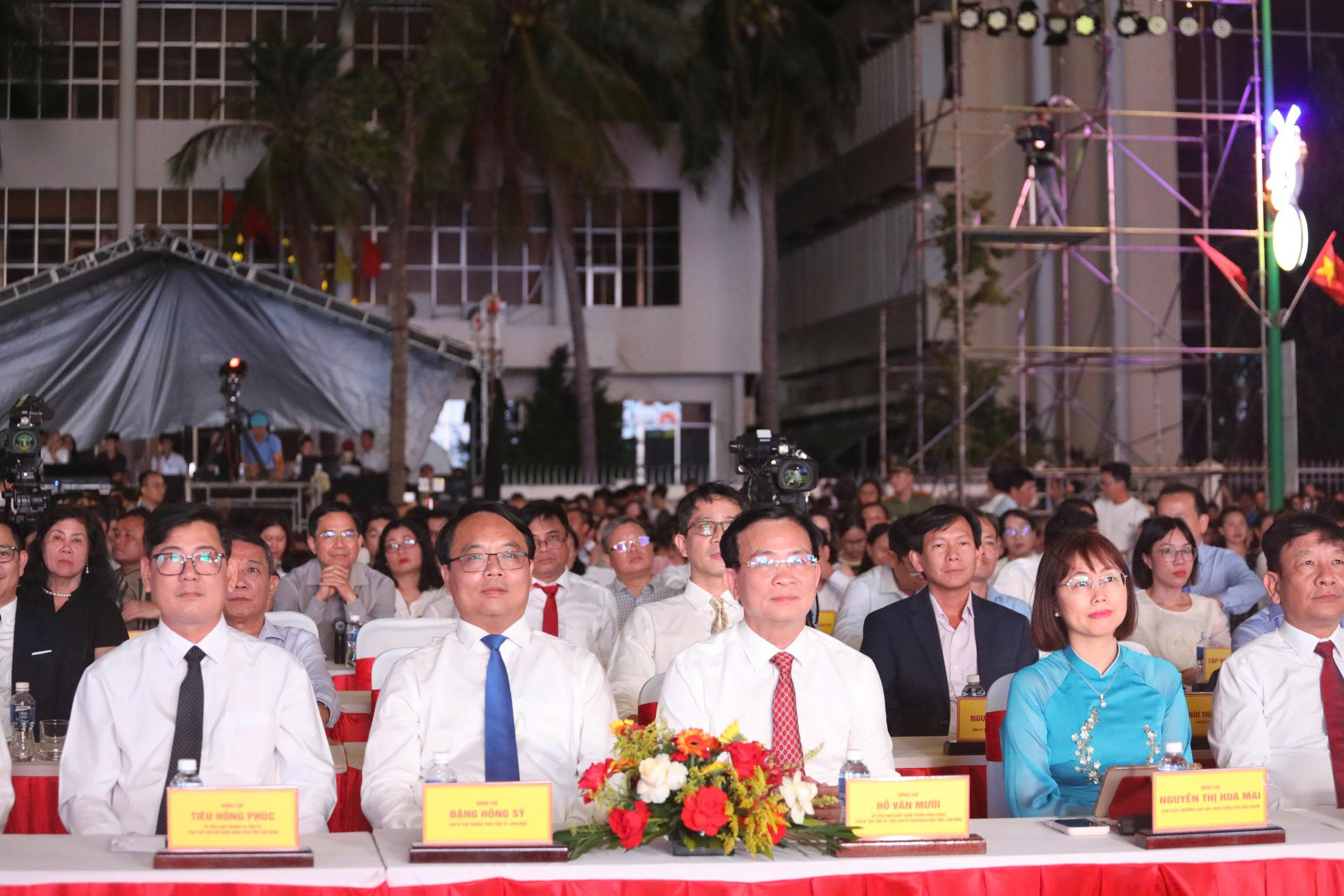 Đến Lâm Đồng - Săn mây ngàn, lướt sóng bạc - 1