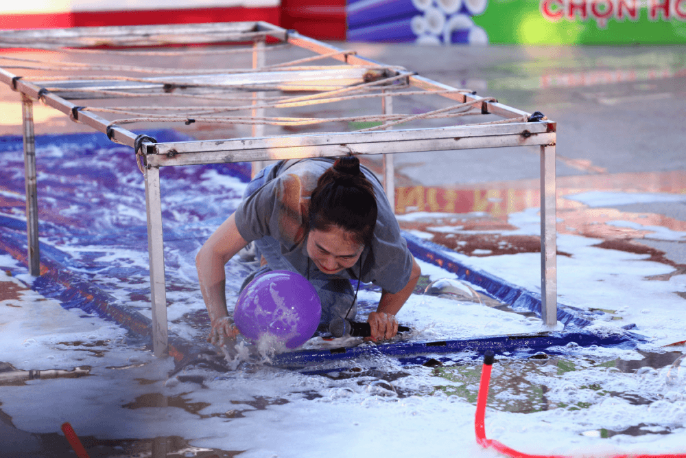 MC Thanh Thảo, Trương Đình Hoàng, Mai Phương xúc động trước hoàn cảnh người phụ nữ tần tảo lo cho chồng bệnh cùng 3 con thơ - 5