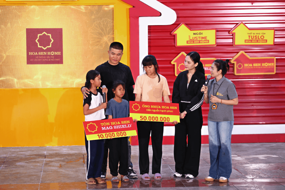 MC Thanh Thảo, Trương Đình Hoàng, Mai Phương xúc động trước hoàn cảnh người phụ nữ tần tảo lo cho chồng bệnh cùng 3 con thơ - 6