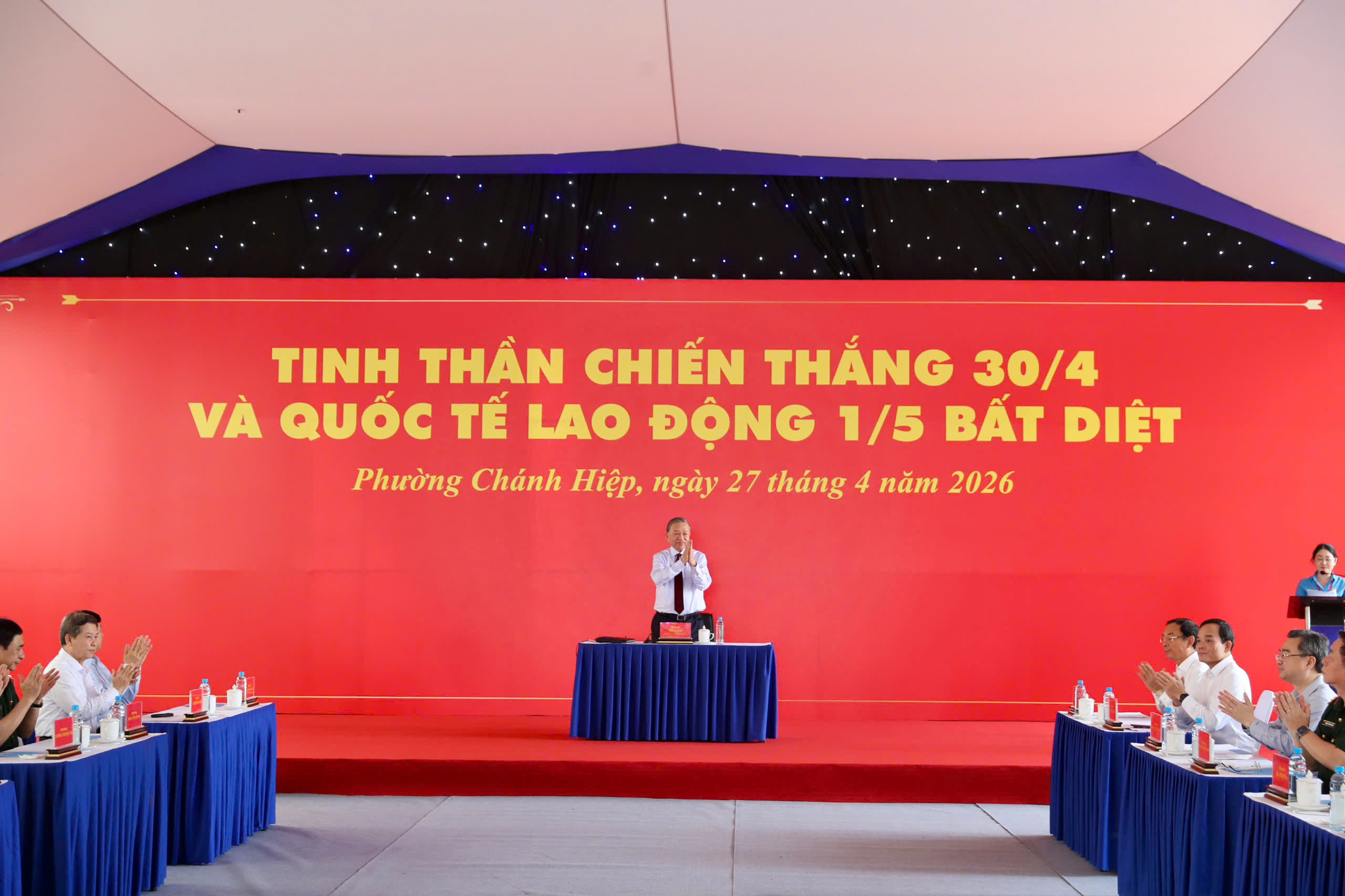 Tổng Bí thư, Chủ tịch nước Tô Lâm thăm công nhân tại khu nhà ở xã hội - 2