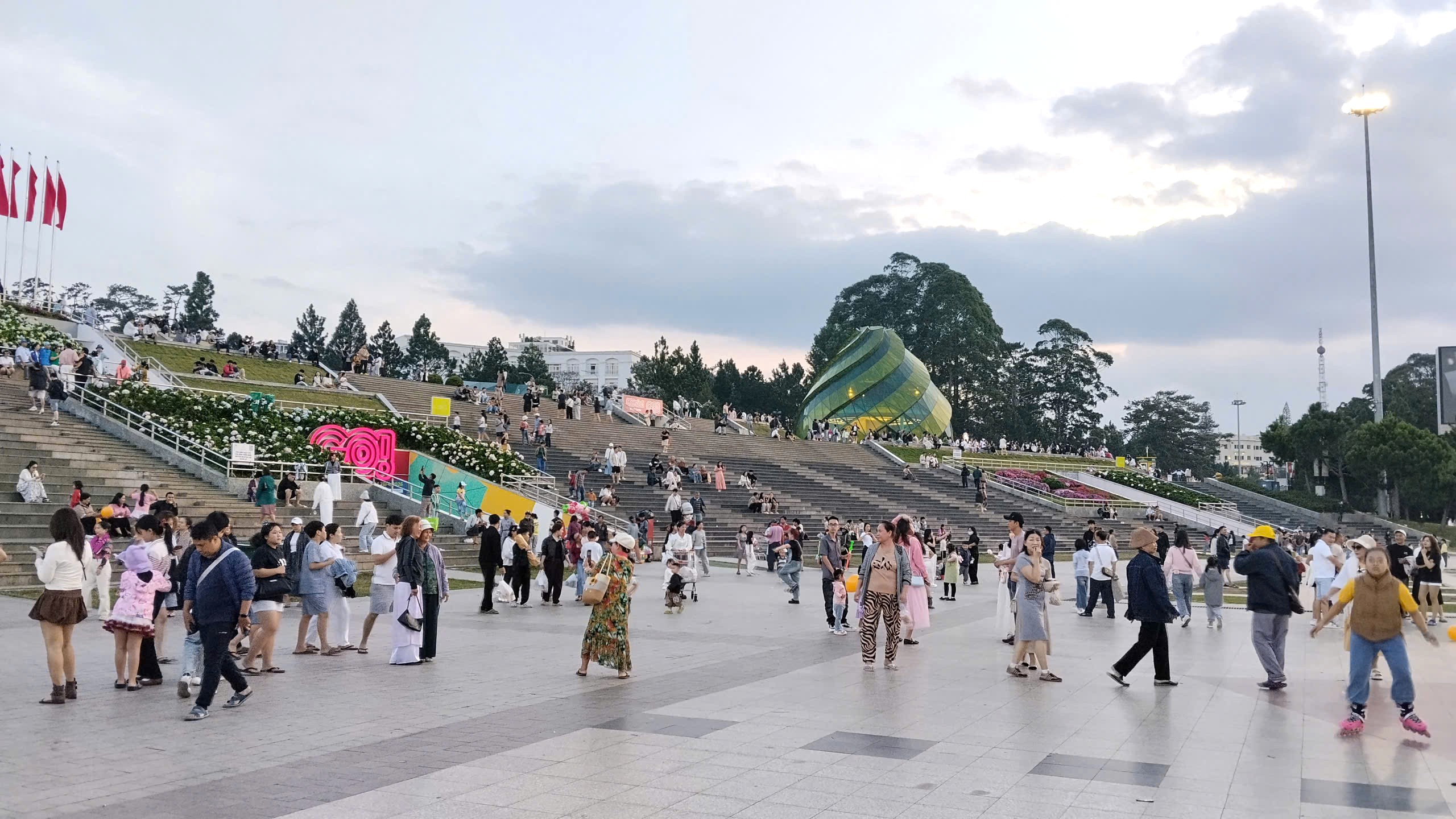 Hoạt động du lịch ở Lâm Đồng diễn ra sôi động dịp lễ - 2