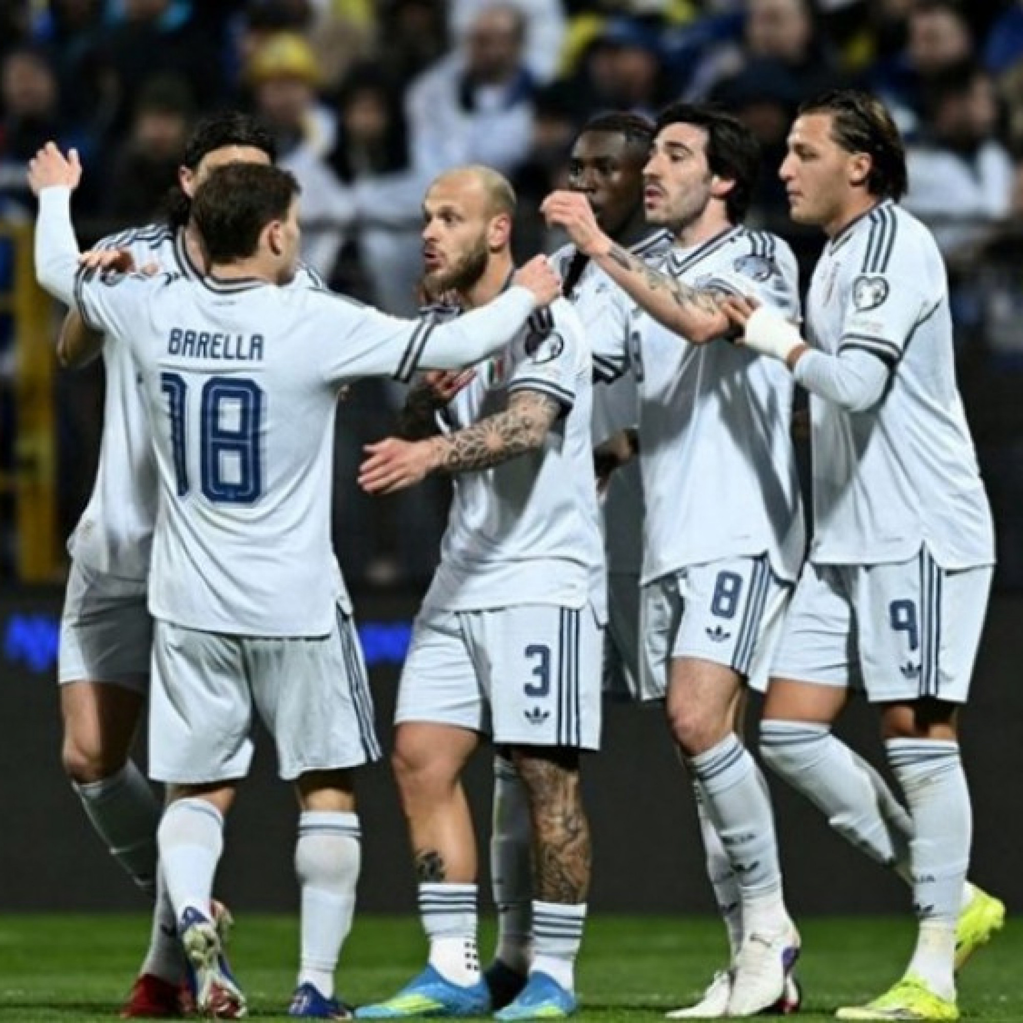  - Tin mới nhất bóng đá sáng 28/4: Italia có "hơn 50% cơ hội" thay Iran dự World Cup