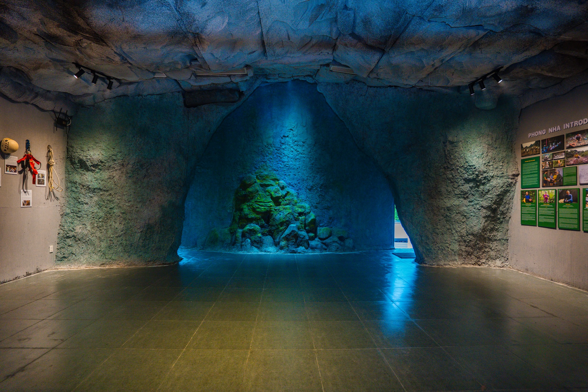 Thám hiểm Hang động Phong Nha theo cách mới, rẻ tiền hơn nhiều lần - 3