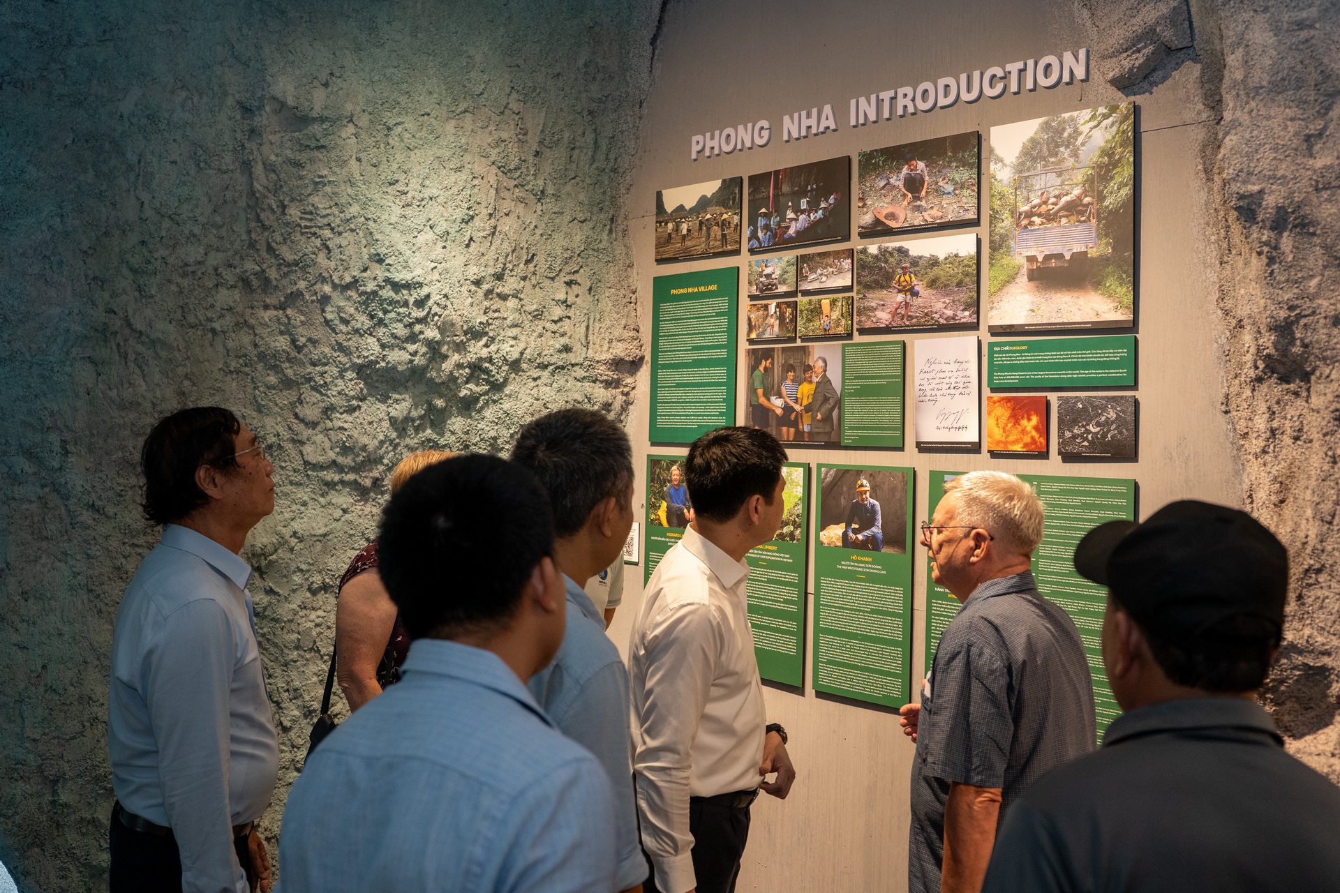 Thám hiểm Sơn Đoòng - hang động lớn nhất thế giới bằng công nghệ thực tế ảo - 2