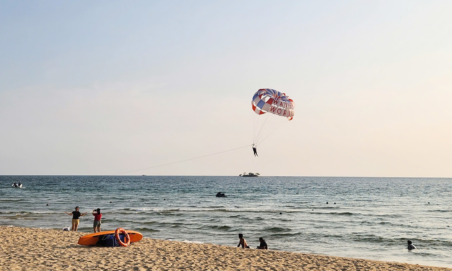 Phú Quốc đón gần 102 nghìn khách dịp Giỗ Tổ Hùng Vương - 1