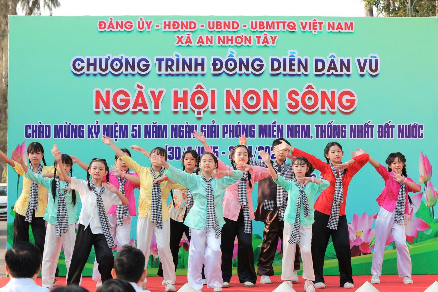 TP.HCM rộn ràng các hoạt động kỷ niệm 51 năm Ngày Giải phóng miền Nam - 1