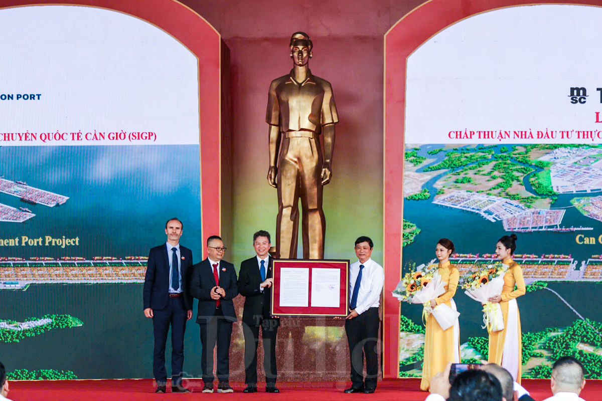 Đánh thức di sản bên sông Sài Gòn cùng diện mạo mới bên Bến Nhà Rồng - 2