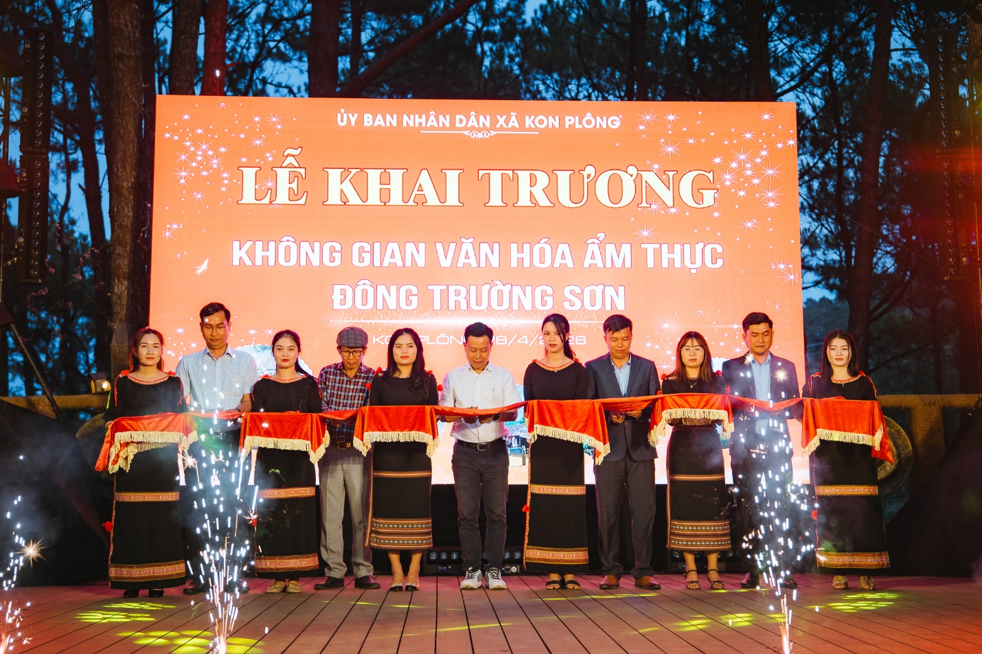 kon plong khai truong dong loat nhieu diem du lich hap dan du khach dip le 30/4 va 1/5 - 13