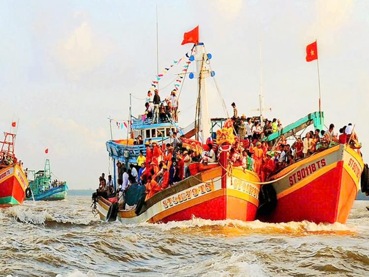 Du lịch biển - Về Cần Thơ tham gia Lễ hội Nghinh Ông xã Trần Đề