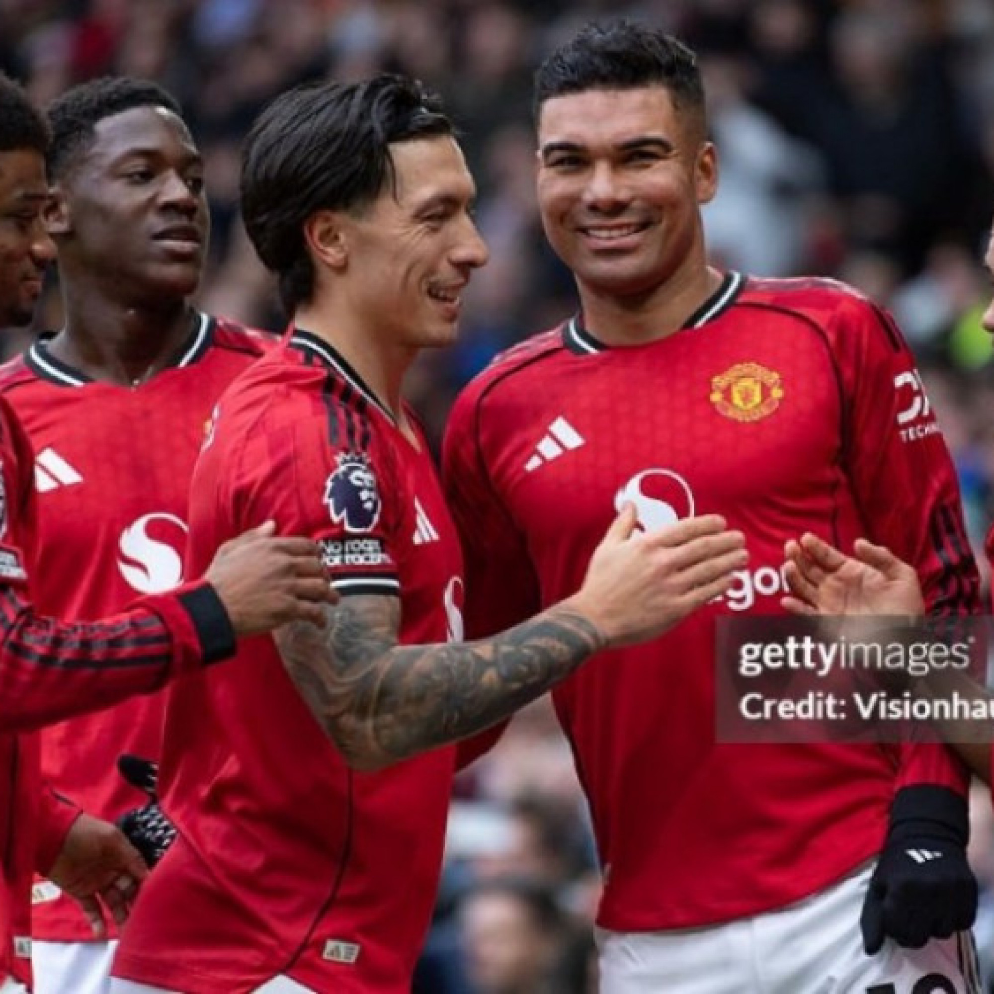  - Tin mới nhất bóng đá sáng 30/4: MU giữ chân trụ cột, PSG gặp họa vì đại chiến Bayern