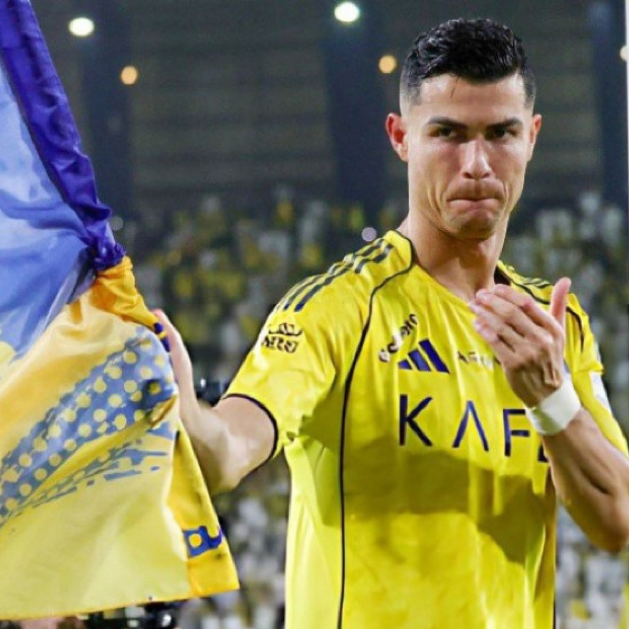  - "Siêu nhân" Ronaldo ghi bàn 970, cách danh hiệu vô địch Ả Rập đầu tiên mấy điểm?