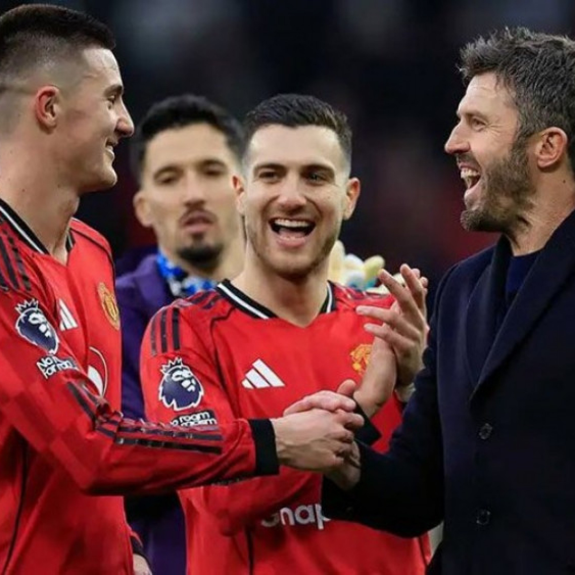  - Thêm Sesko ủng hộ Carrick dẫn dắt MU, lộ thời điểm "Quỷ đỏ" bổ nhiệm HLV chính thức