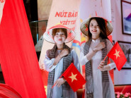 Rực rỡ cờ hoa - Background xịn xò nhất mùa lễ thống nhất non sông