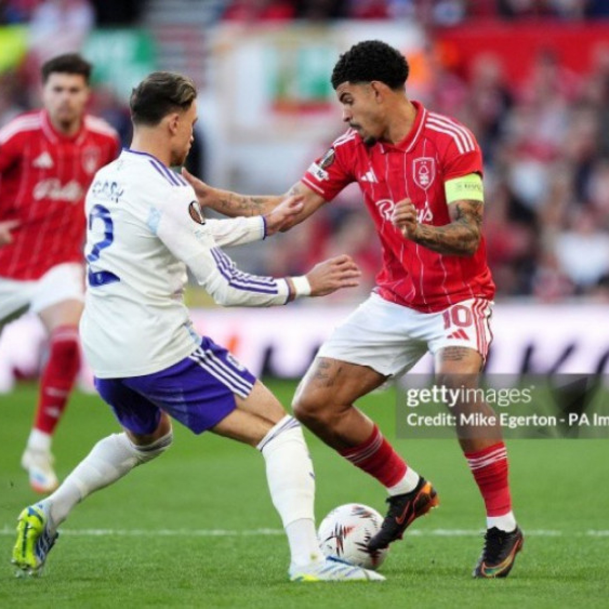  - Trực tiếp bóng đá Nottingham Forest - Aston Villa: Miệt mài tìm bàn thắng (Europa League)