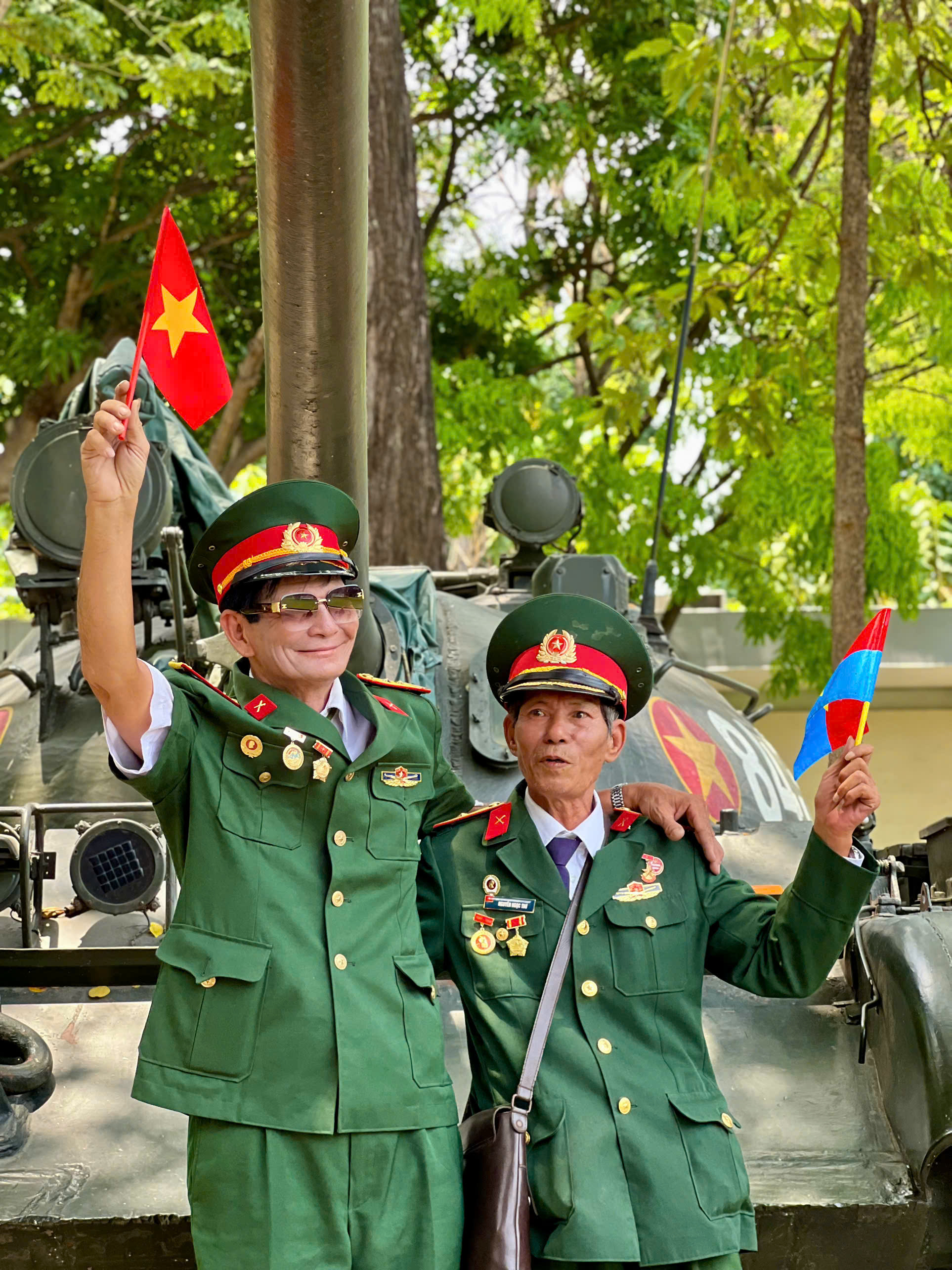Hàng triệu lượt khách đổ về các điểm đến trong kỳ nghỉ lễ 30/4-1/5 - 11