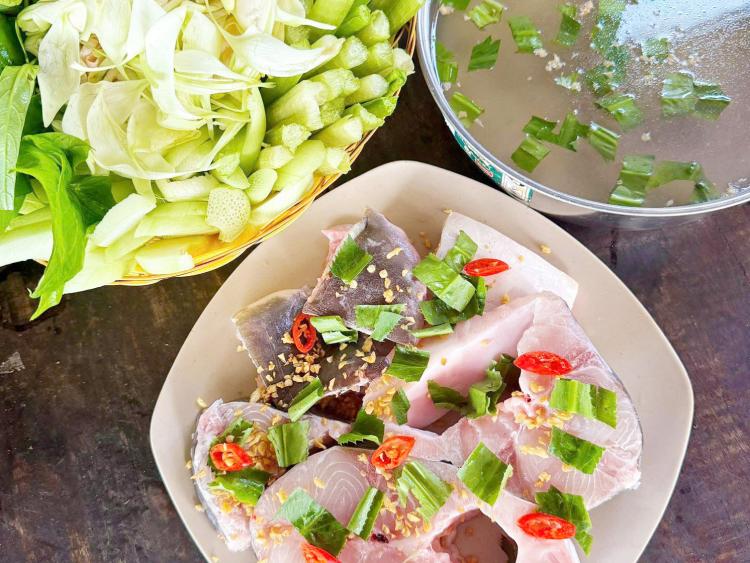 Cá tra bần – món quà quý giá của sông nước miền phù sa
