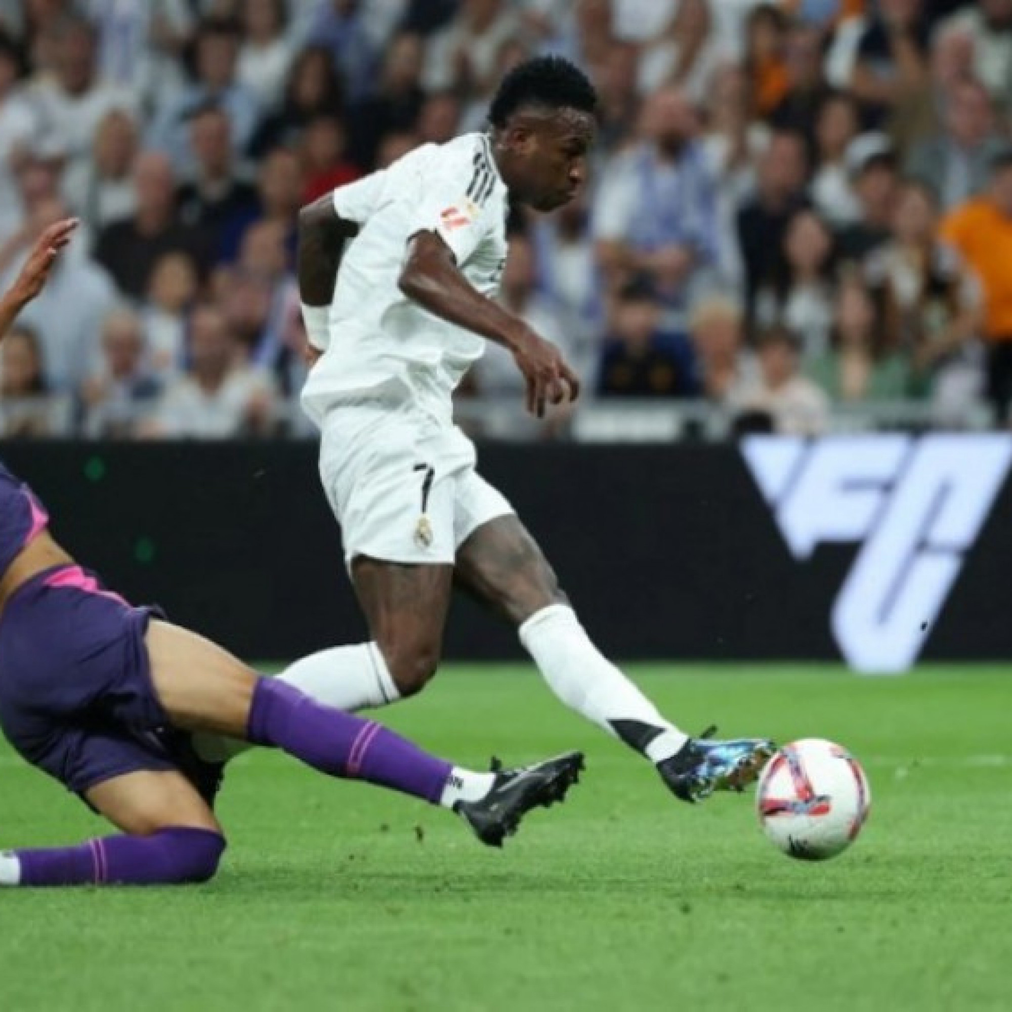  - Trực tiếp bóng đá Espanyol - Real Madrid: "Kền kền trắng" nỗ lực ngăn Barca vô địch sớm (La Liga)