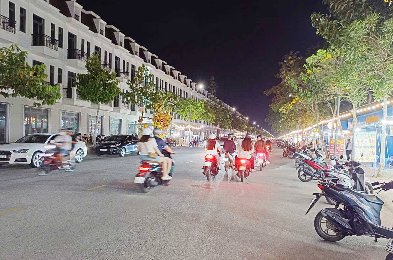 Rộn ràng phố đêm 5A ở Cần Thơ - 3
