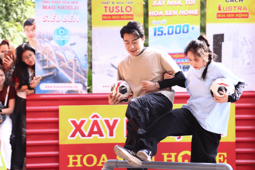 Cris Phan – Mai Quỳnh Anh lăn xả thử thách, cùng Thái Vũ và khán giả trao hơn 250 triệu đồng cho trẻ mồ côi - 4