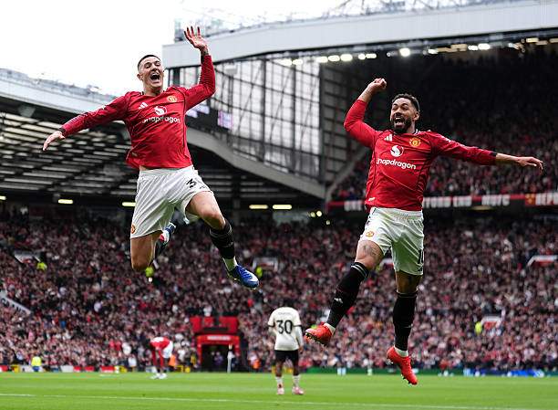 Video bóng đá MU - Liverpool: Tưng bừng 15 phút đầu tiên (Ngoại hạng Anh) - 1