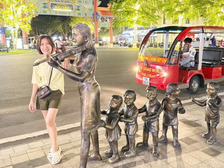 Hai kỳ nghỉ liên tiếp, Phú Quốc đón hơn 300 nghìn lượt khách
