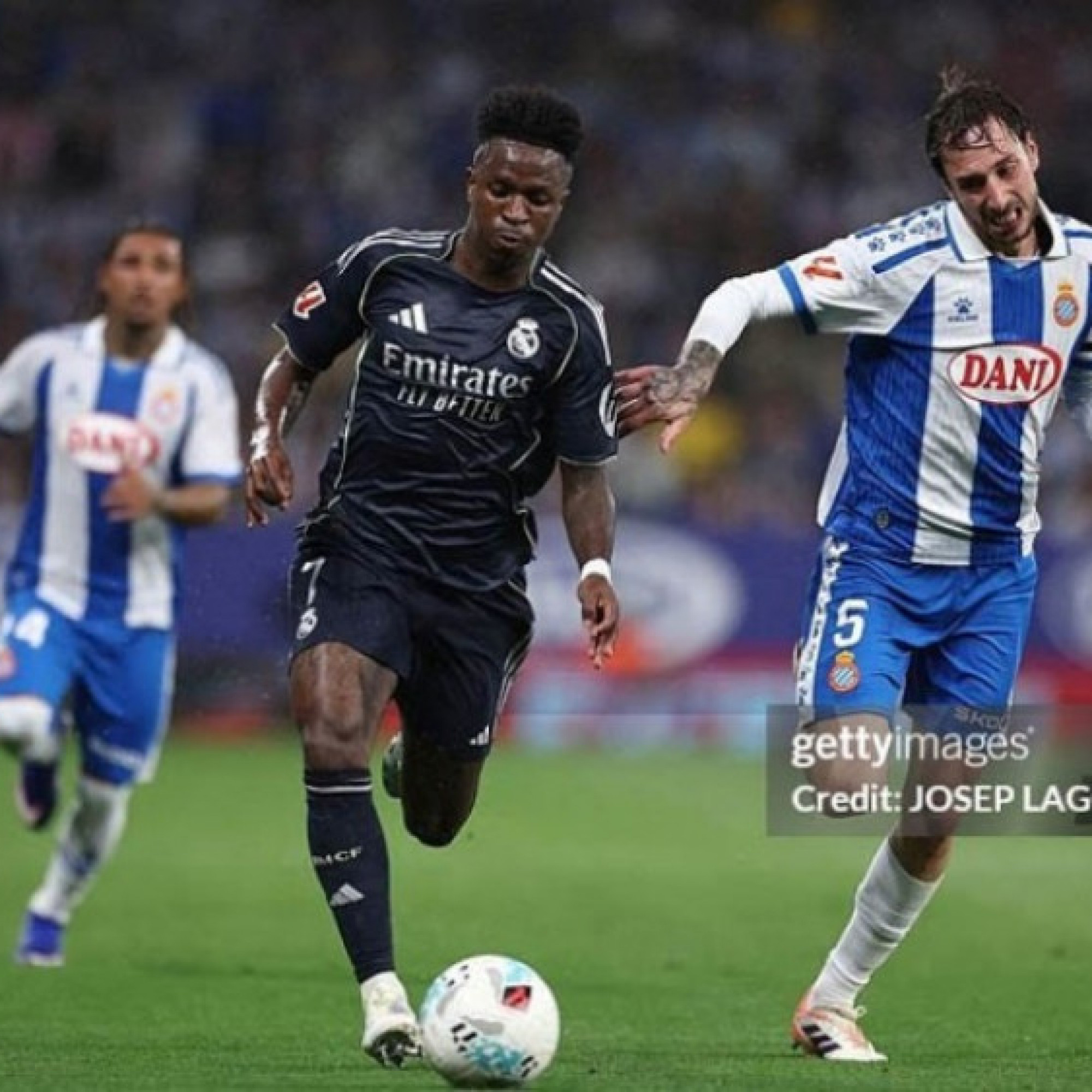 - Video bóng đá Espanyol - Real Madrid: Khác biệt Vinicius, níu giữ hy vọng (La Liga)