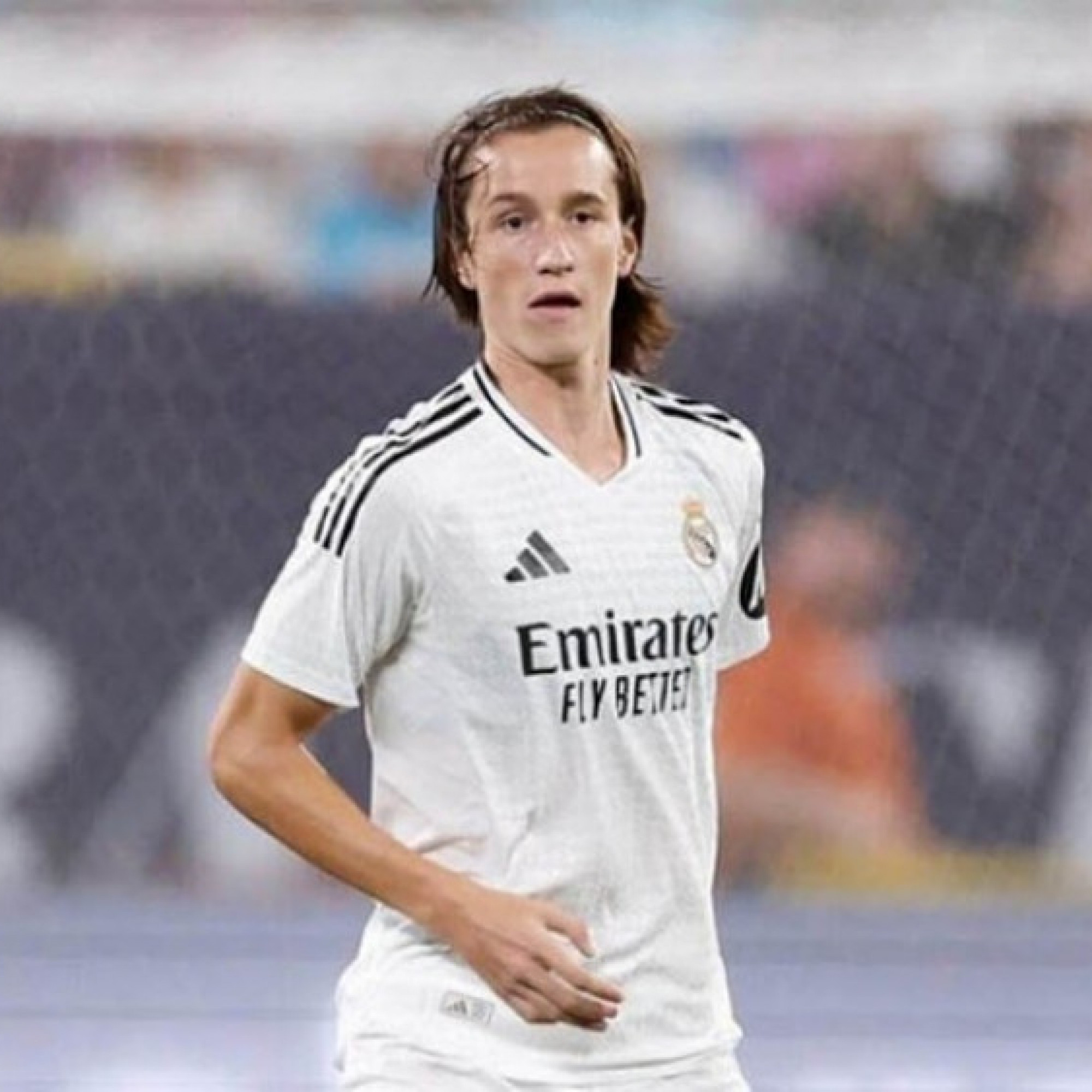  - Tin mới nhất bóng đá trưa 4/5: PSG dòm ngó viên ngọc Joan Martinez của Real Madrid