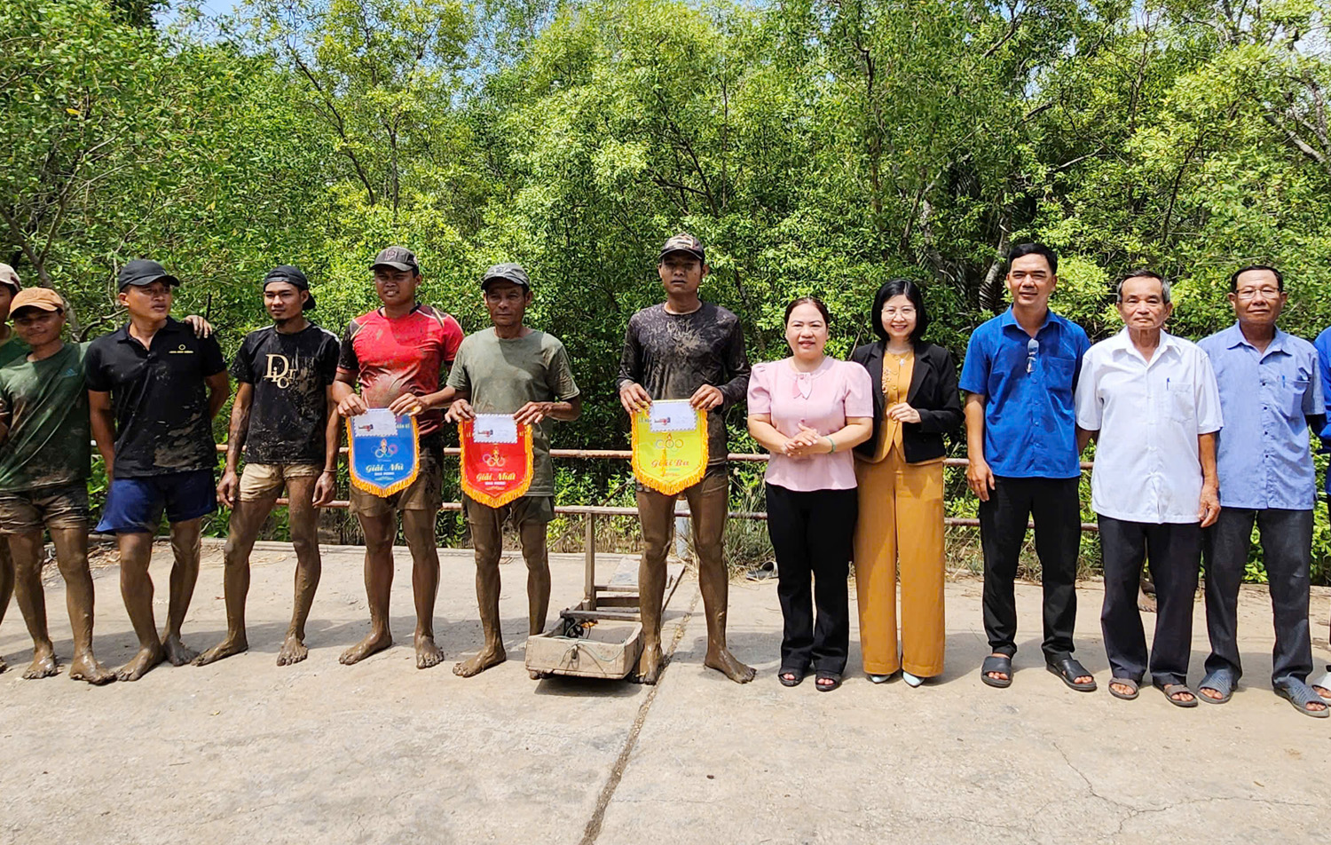 Đua mong độc đáo ở Cần Thơ - 9