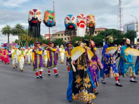  - Nhiều hoạt động hấp dẫn ở xứ Huế đang chờ du khách khám phá