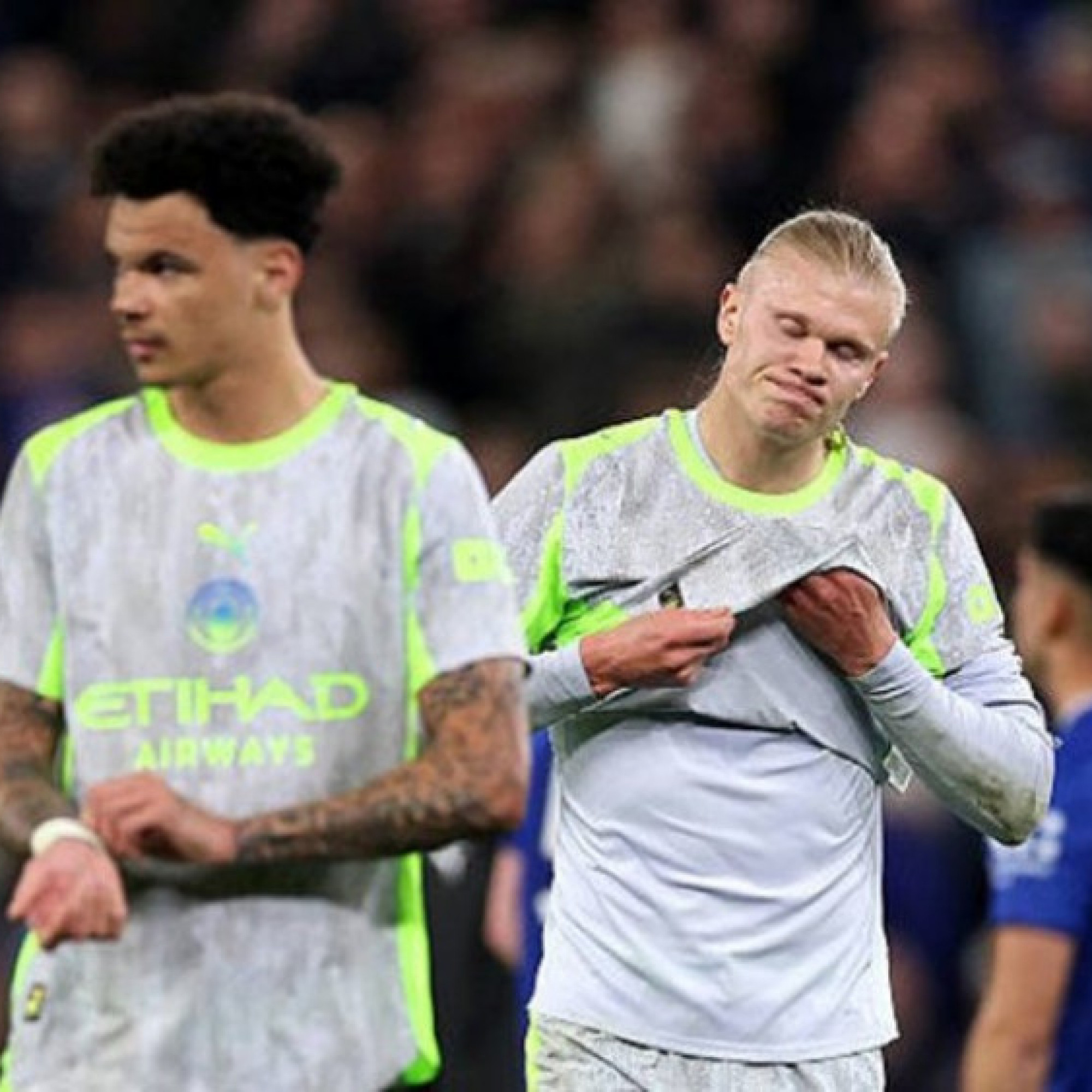  - Bảng xếp hạng Ngoại hạng Anh: Man City sa lầy, Arsenal đoạt lại quyền tự quyết đua vô địch