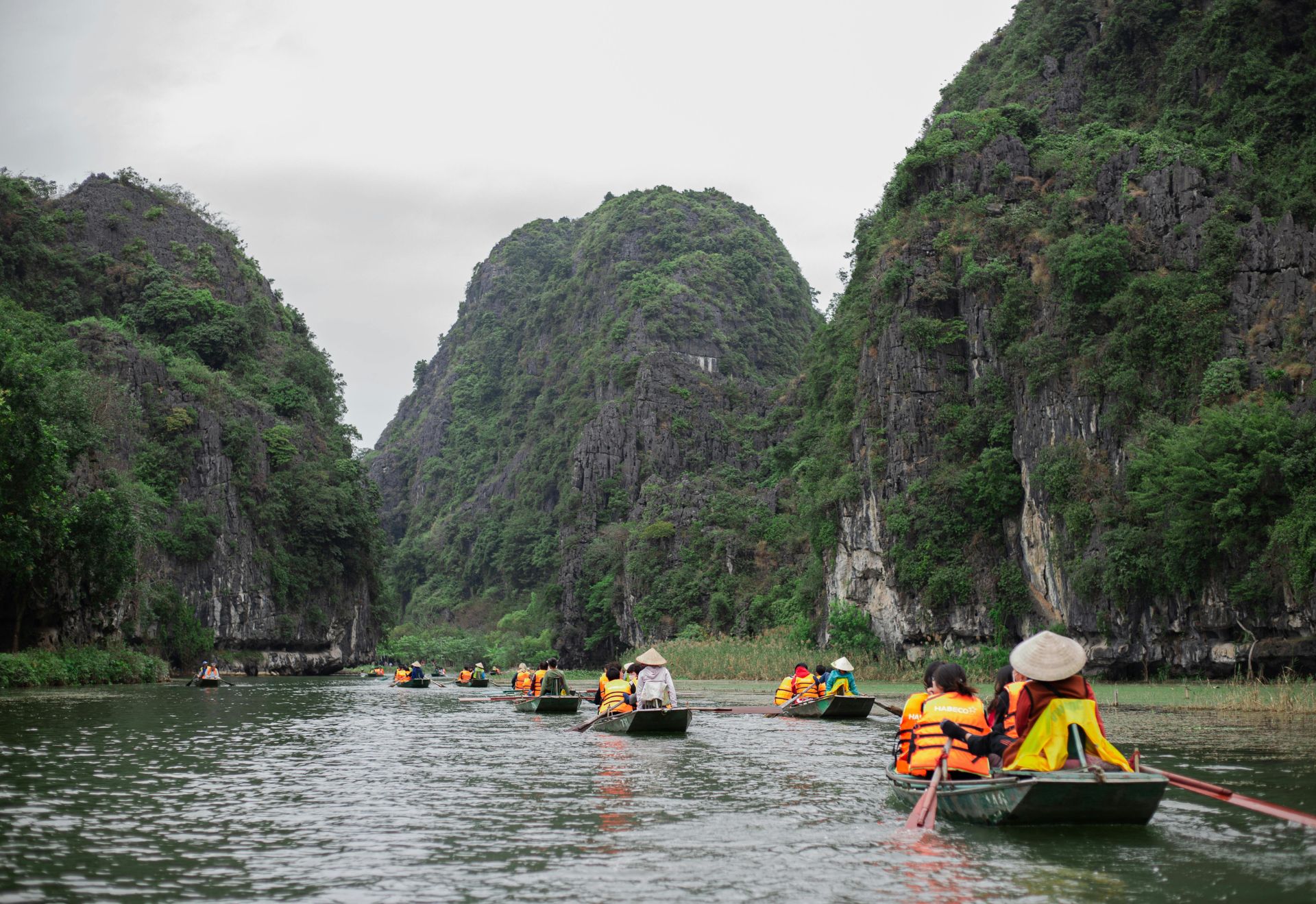 du lịch ninh binh bùng nỏ, dan dau cả nuóc nho chien luoc du lich di san - 8
