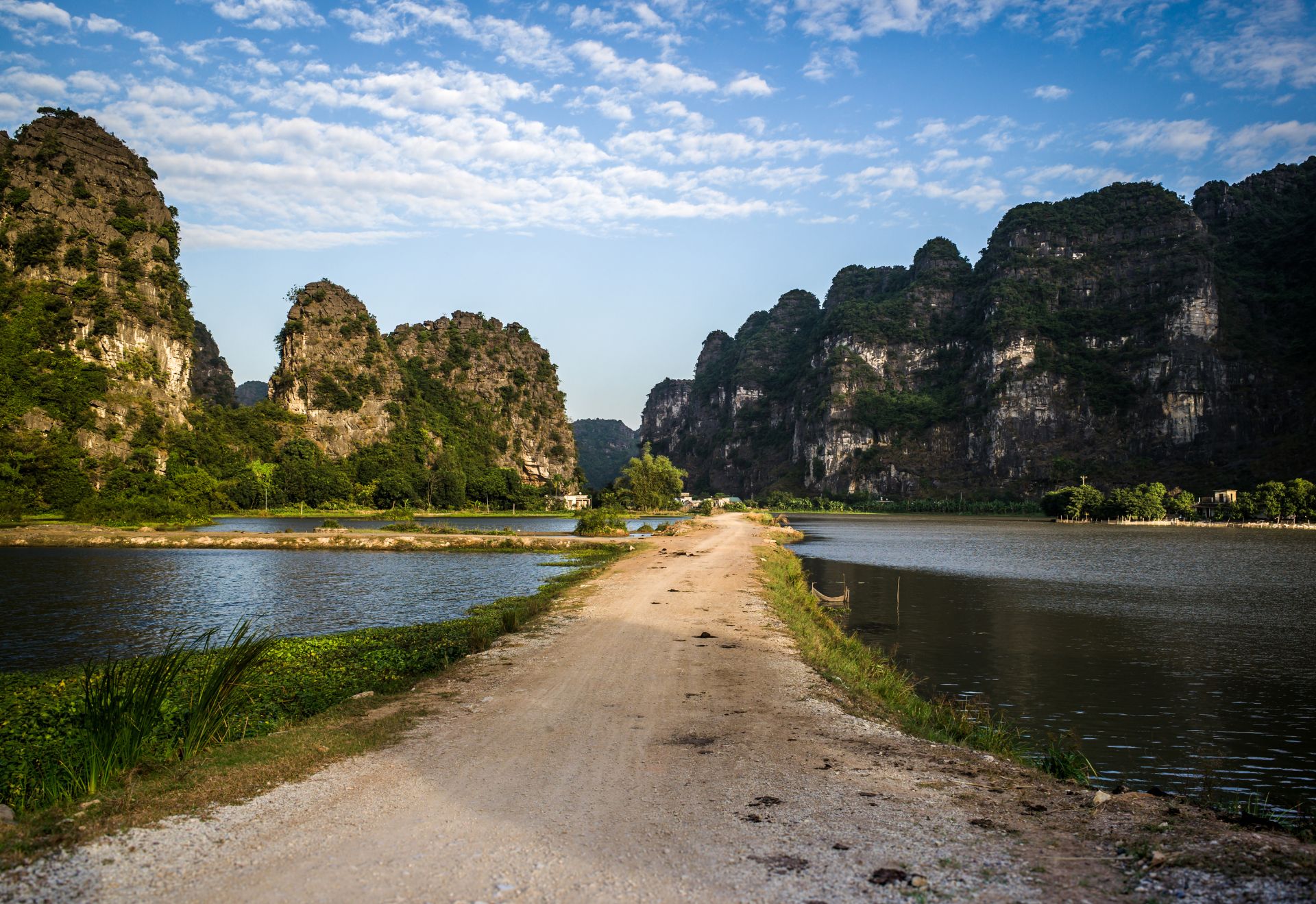 du lịch ninh binh bùng nỏ, dan dau cả nuóc nho chien luoc du lich di san - 12