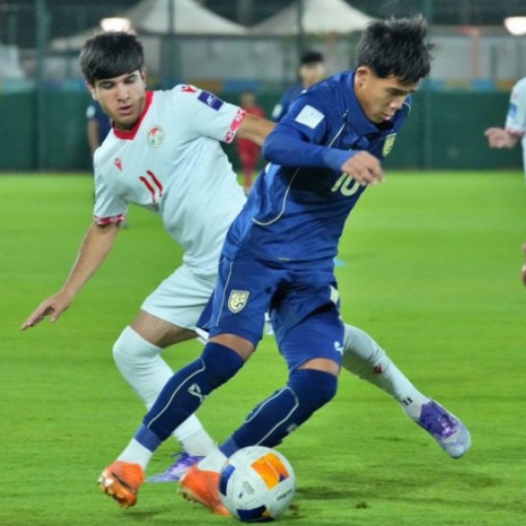  - Video bóng đá U17 Tajikistan - U17 Thái Lan: Cú sốc phản lưới và thẻ đỏ (Giải châu Á)