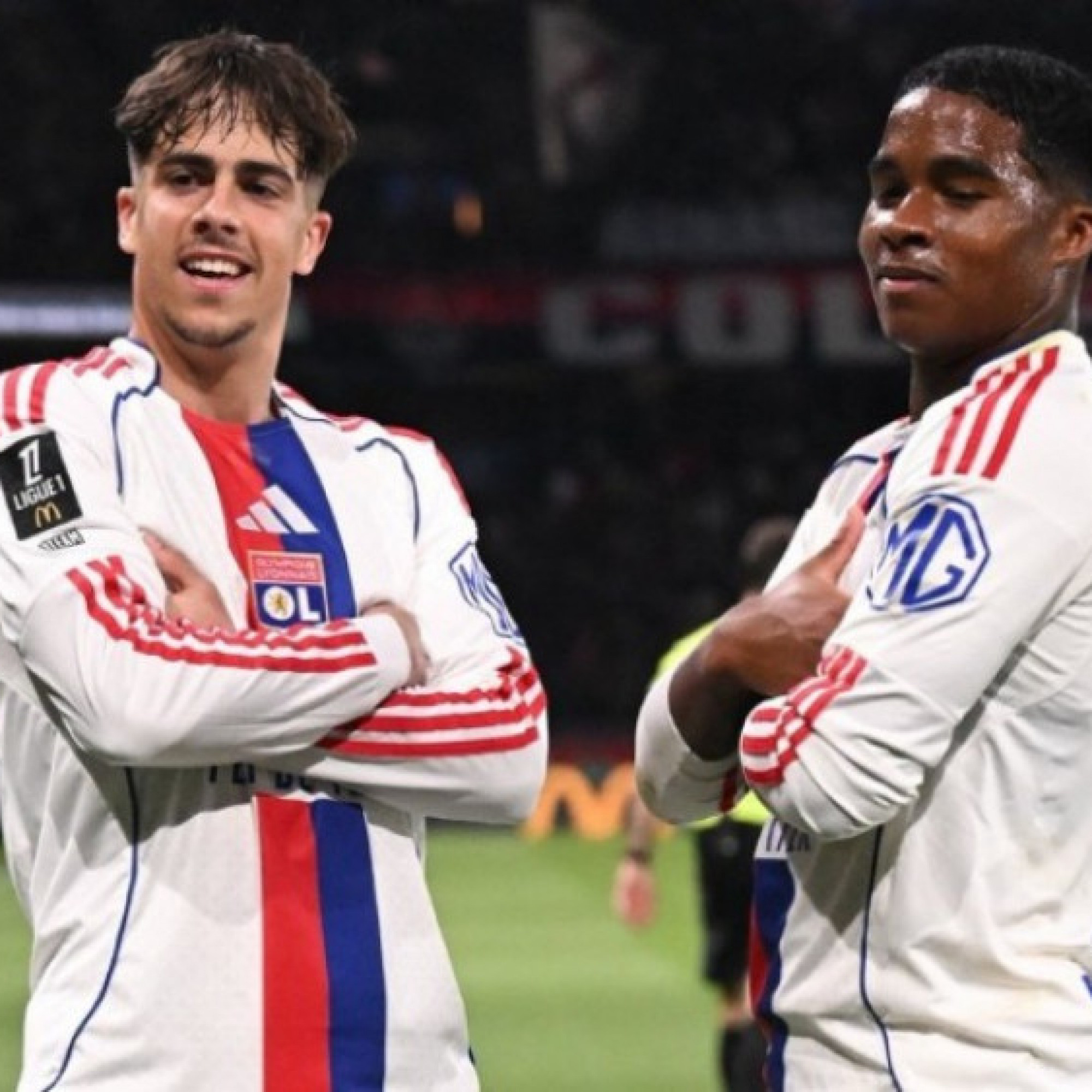  - Tin mới nhất bóng đá sáng 6/5: MU săn đón đàn em Fernandes, là "hàng hot" Ligue 1