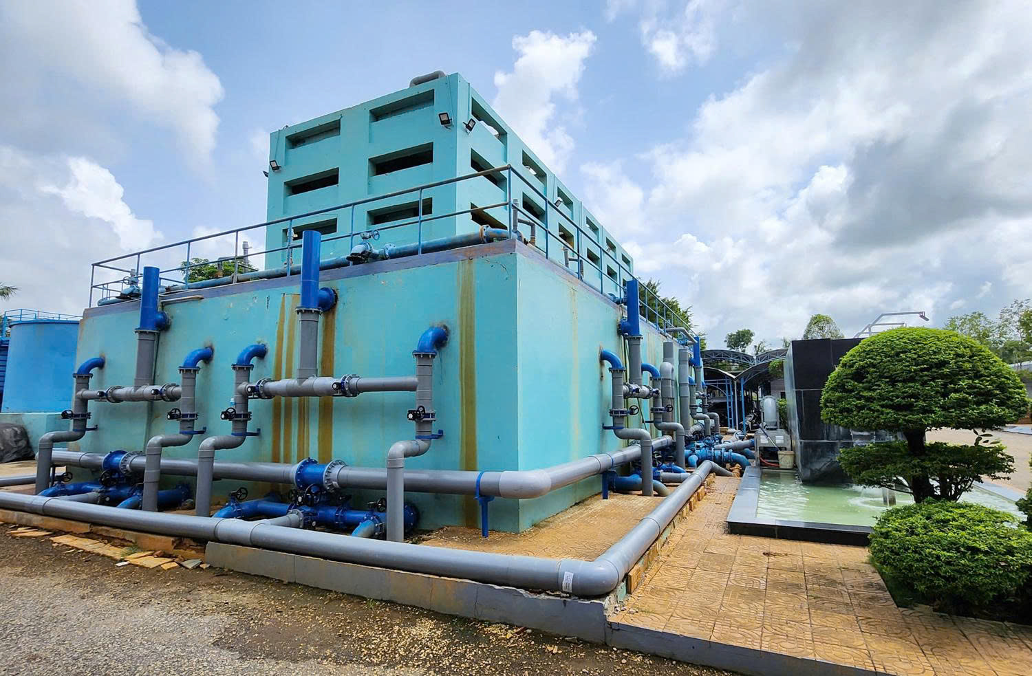 SocTrangWaco tăng áp lực phục vụ nước cho người dân và du khách - 1