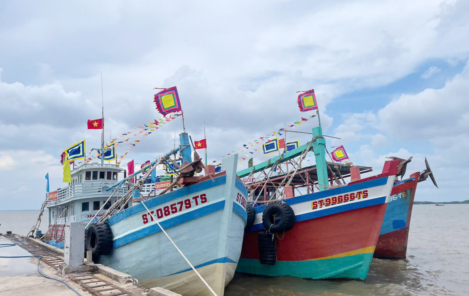 Lãnh đạo Thành ủy Cần Thơ kiểm tra công tác chuẩn bị Lễ hội Nghinh Ông ở Trần Đề - 7